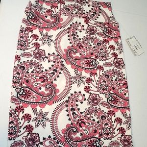 Lularoe Cassie NWT Medium Pink Paisley Pattern